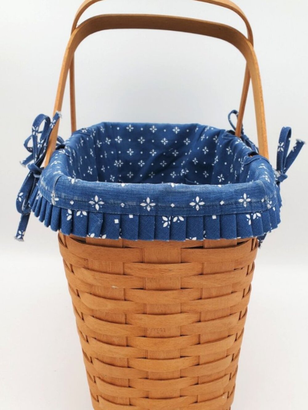 Longaberger 1994 Magazine Basket w/handle & liner. No plastic insert. Signed! - Picture 3 of 9